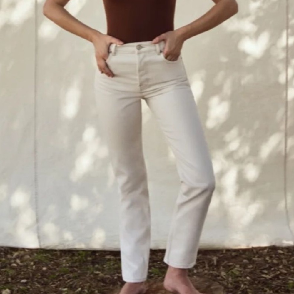 Reformation Cynthia high rise jeans size 29 color bone